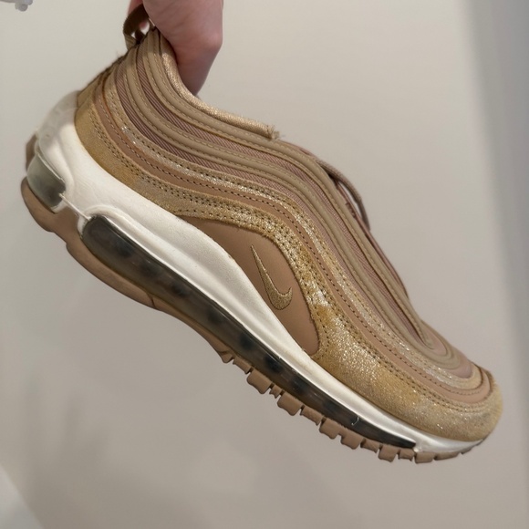 Gold Nike Air Max size 8 - Picture 1 of 4